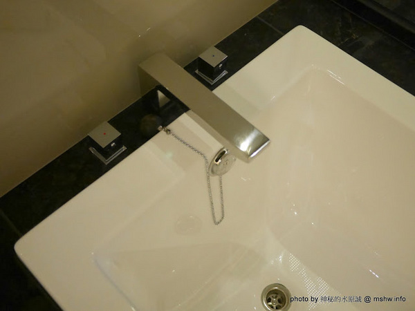 伯達行旅:【住宿】台中Boda Hotel 伯達行旅精品旅館-質變607@西屯逢甲大學夜市&中港交流道 : 天韻集團新品牌, 讓你「做一個好夢」