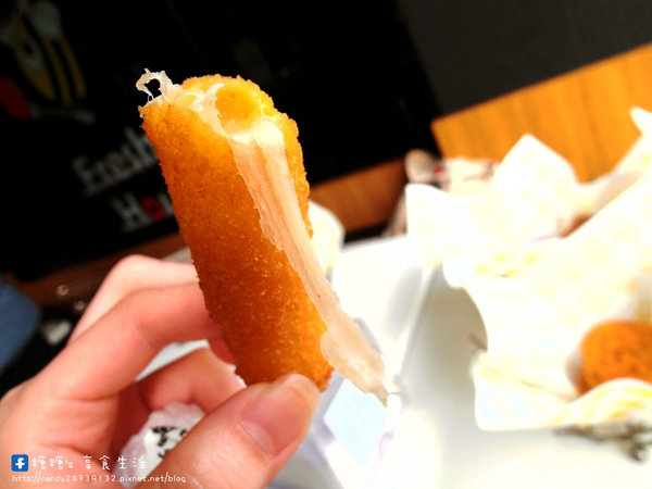 弗列斯 Fresh House(台中公益店):〖台中│美食〗弗列斯 Fresh House(台中公益店) ❤ 碳烤牛奶吐司,外酥內軟,香氣十足,夾入鹹食或甜食都好好味!!還有超厚切月亮蝦糖糖很也推唷~