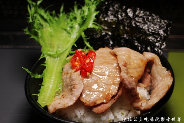 原燒優質原味燒肉(台北京華城店)：台北美食『原燒優質原味燒肉-台北京華城店』燒烤/捷運南京三民站