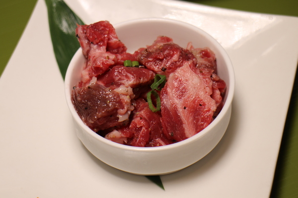 原燒優質原味燒肉(台北京華城店)：台北美食『原燒優質原味燒肉-台北京華城店』燒烤/捷運南京三民站