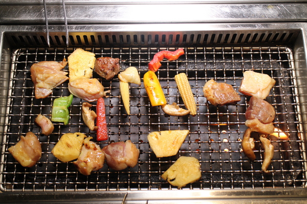 原燒優質原味燒肉(台北京華城店)：台北美食『原燒優質原味燒肉-台北京華城店』燒烤/捷運南京三民站