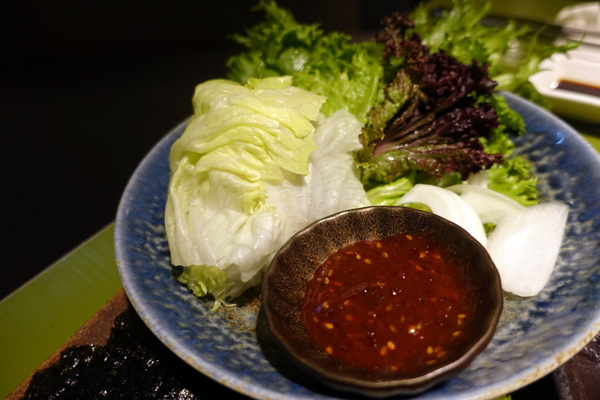 原燒優質原味燒肉(台北京華城店):(胖樺食記) 燈光美氣氛佳「原燒優質原味燒肉-台北京華城店」,安格斯黑牛套餐新上市 /單點式/商業午餐