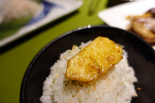 原燒優質原味燒肉(台北京華城店):(胖樺食記) 燈光美氣氛佳「原燒優質原味燒肉-台北京華城店」,安格斯黑牛套餐新上市 /單點式/商業午餐