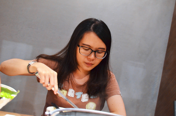 青森鍋物:『台中||西區』獨樹一格的日式焦香湯頭-青森鍋物AOMORI NABEMONO。愛評體驗團。