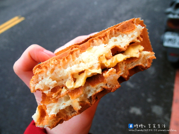 鬆餅小姐:〖台中│美食〗鬆餅小姐 ❤ 大推好吃又平價的鬆餅!!外皮香脆厚實,內餡更是用料實在,美味與CP值大大大大破表!!!