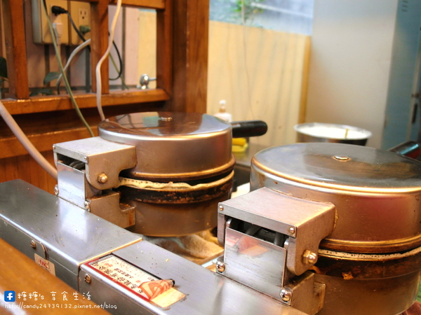 鬆餅小姐:〖台中│美食〗鬆餅小姐 ❤ 大推好吃又平價的鬆餅!!外皮香脆厚實,內餡更是用料實在,美味與CP值大大大大破表!!!