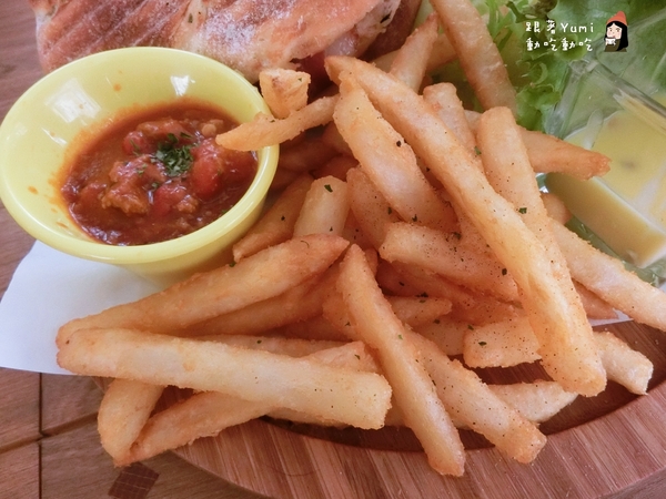 Rice&Shine 米閃早午餐:【愛評網口碑券§第128彈】台中北區梅亭街平價大份量早午餐。Rice&Shine 米閃早午餐brunch@跟著Yumi尤美美動吃動吃(體驗日期:2016年04月23日)