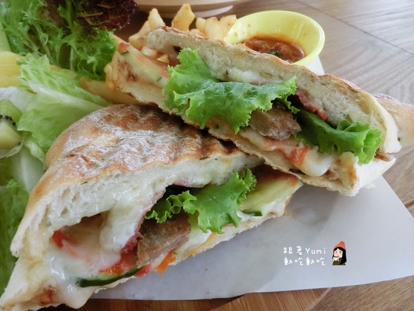 Rice&Shine 米閃早午餐:【愛評網口碑券§第128彈】台中北區梅亭街平價大份量早午餐。Rice&Shine 米閃早午餐brunch@跟著Yumi尤美美動吃動吃(體驗日期:2016年04月23日)