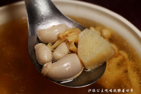 727海鮮餐廳(成功路店)：內湖金牌主廚『727海鮮餐廳』吃無菜單料理不用到宜蘭/中式創意料理