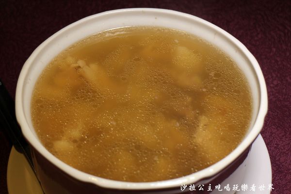 727海鮮餐廳(成功路店)：內湖金牌主廚『727海鮮餐廳』吃無菜單料理不用到宜蘭/中式創意料理