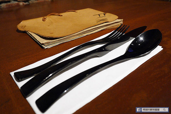 棧 F-U Kitchen:◆台北中山。捷運中山站【棧 F-U Kitchen】直火炭烤美味上桌。中山餐酒館。中山區美食。異國料理