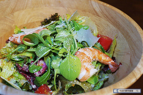 棧 F-U Kitchen:◆台北中山。捷運中山站【棧 F-U Kitchen】直火炭烤美味上桌。中山餐酒館。中山區美食。異國料理