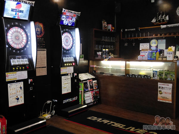 WingFlight飛鏢簡餐02-電子飛鏢機與櫃檯