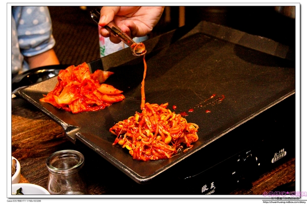 啾哇嘿喲:【東區韓式料理】☼啾哇嘿喲☼韓國八色烤肉,浪漫的愛情故事,拍照打卡還送隱藏版的第九色烤肉,粉紅玫瑰人參喔!♥♥