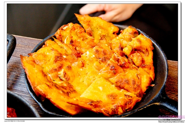 啾哇嘿喲:【東區韓式料理】☼啾哇嘿喲☼韓國八色烤肉,浪漫的愛情故事,拍照打卡還送隱藏版的第九色烤肉,粉紅玫瑰人參喔!♥♥