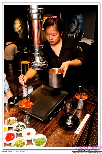 啾哇嘿喲:【東區韓式料理】☼啾哇嘿喲☼韓國八色烤肉,浪漫的愛情故事,拍照打卡還送隱藏版的第九色烤肉,粉紅玫瑰人參喔!♥♥