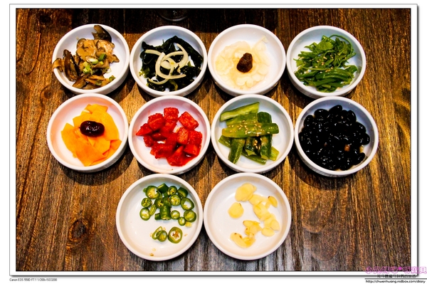 啾哇嘿喲:【東區韓式料理】☼啾哇嘿喲☼韓國八色烤肉,浪漫的愛情故事,拍照打卡還送隱藏版的第九色烤肉,粉紅玫瑰人參喔!♥♥