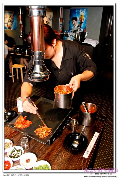 啾哇嘿喲:【東區韓式料理】☼啾哇嘿喲☼韓國八色烤肉,浪漫的愛情故事,拍照打卡還送隱藏版的第九色烤肉,粉紅玫瑰人參喔!♥♥