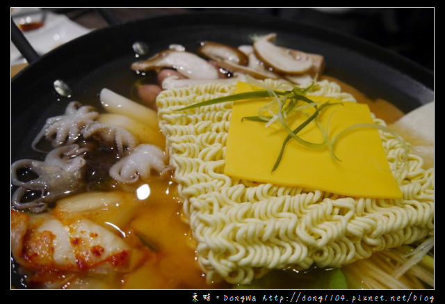 【台北食記】全台第一間八色烤牛肉|玫瑰人蔘豬五花的愛情故事|啾哇嘿喲韓式料理