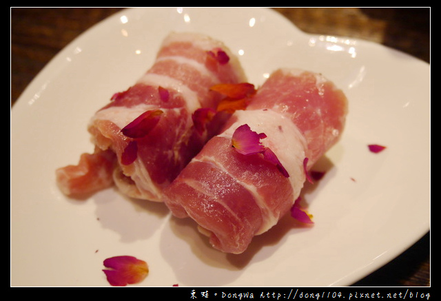 【台北食記】全台第一間八色烤牛肉|玫瑰人蔘豬五花的愛情故事|啾哇嘿喲韓式料理