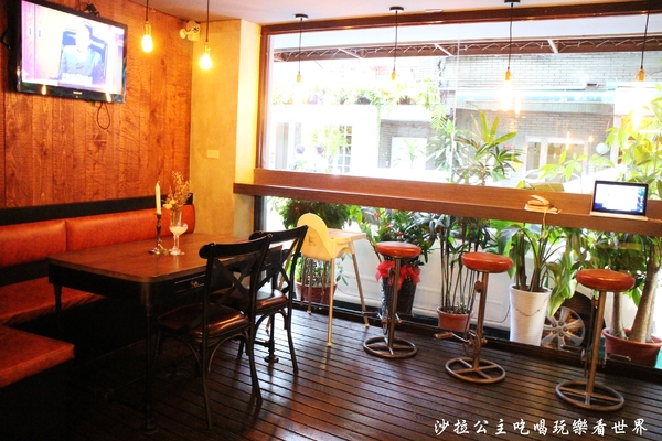 Greedy Bistronomy Cafe:國父紀念館站餐酒館『Greedy Bistronomy Cafe』早午餐/下午茶/漢堡/宵夜