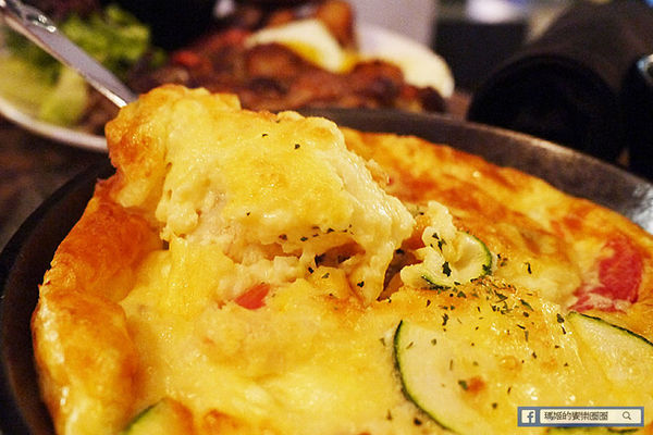 Greedy Bistronomy Cafe:◆台北東區。捷運國父紀念館【Greedy Bistronomy Cafe 餐酒•咖啡】環境氣氛都很棒!國父紀念館餐酒館。東區餐酒館。早午餐