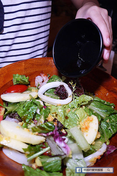 Greedy Bistronomy Cafe:◆台北東區。捷運國父紀念館【Greedy Bistronomy Cafe 餐酒•咖啡】環境氣氛都很棒!國父紀念館餐酒館。東區餐酒館。早午餐