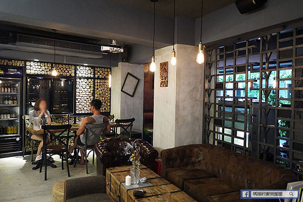 Greedy Bistronomy Cafe:◆台北東區。捷運國父紀念館【Greedy Bistronomy Cafe 餐酒•咖啡】環境氣氛都很棒!國父紀念館餐酒館。東區餐酒館。早午餐