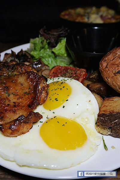 Greedy Bistronomy Cafe:◆台北東區。捷運國父紀念館【Greedy Bistronomy Cafe 餐酒•咖啡】環境氣氛都很棒!國父紀念館餐酒館。東區餐酒館。早午餐