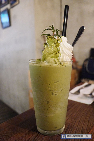 Greedy Bistronomy Cafe:◆台北東區。捷運國父紀念館【Greedy Bistronomy Cafe 餐酒•咖啡】環境氣氛都很棒!國父紀念館餐酒館。東區餐酒館。早午餐