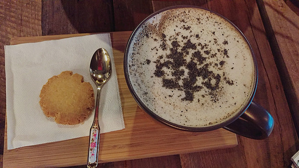 Greedy Bistronomy Cafe：「國父紀念館站餐酒館」【Greedy Bistronomy Cafe】供應早午餐/下午茶/調酒/宵夜，環境優雅，餐點美味，驚喜連連！