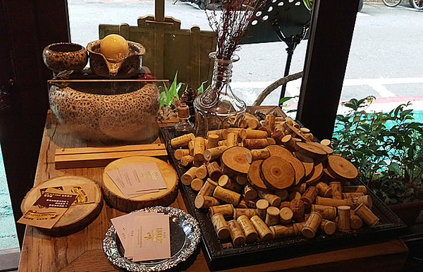 Greedy Bistronomy Cafe：「國父紀念館站餐酒館」【Greedy Bistronomy Cafe】供應早午餐/下午茶/調酒/宵夜，環境優雅，餐點美味，驚喜連連！