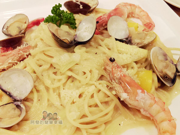 絆22-白醬海鮮義大利麵.jpg