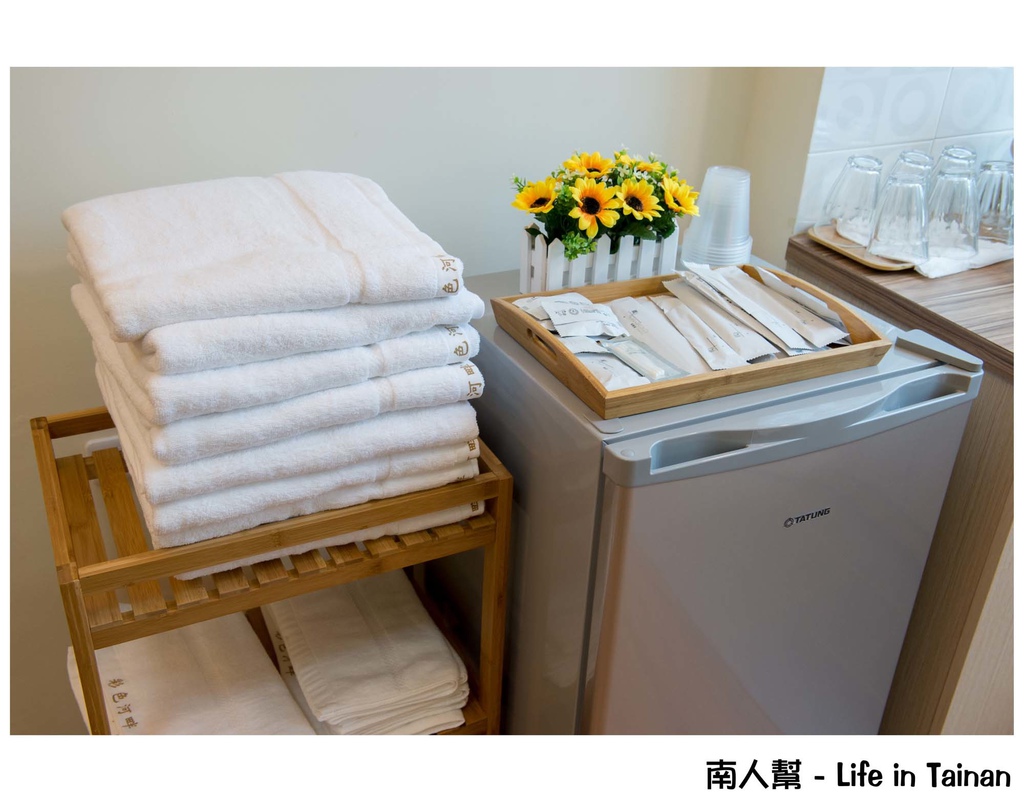 台南住宿-彩色河畔