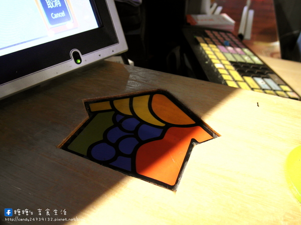 Dochi Juice 都奇果汁(金典店)：〖台中│美食〗Dochi Juice 都奇果汁 ❤ 可愛積木ＤＩＹ，美味果汁自己配，慢磨、新鮮、自然、好吃～