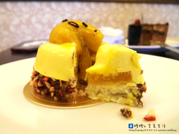 Cream & Sugar 甜忌廉甜點店：〖台中│美食〗Cream & Sugar 甜忌廉甜點店 ❤ 鄰近SOGO百貨，超療癒甜點店，裡頭還隱藏了可愛的蛋~黃~哥~唷!!