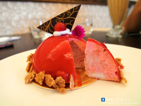 Cream & Sugar 甜忌廉甜點店：〖台中│美食〗Cream & Sugar 甜忌廉甜點店 ❤ 鄰近SOGO百貨，超療癒甜點店，裡頭還隱藏了可愛的蛋~黃~哥~唷!!