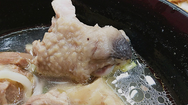 藍玲牛肉麵:「信義安和牛肉麵」【藍玲四川牛肉麵】川味獨門手藝,簡單樸實的媽媽味!