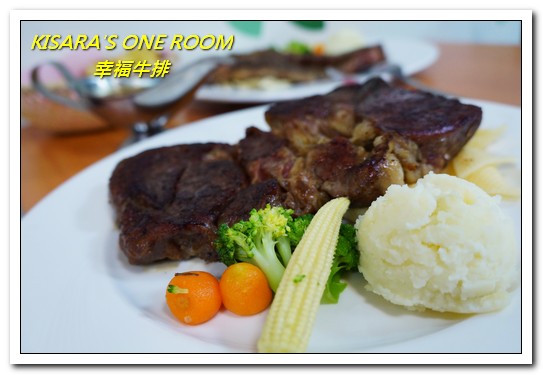 幸福牛排：永和巷弄美食．大分量平價牛排讓人享受好口福──幸福牛排