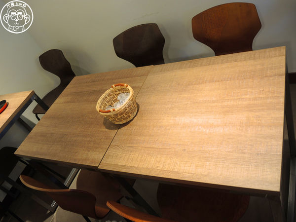 餓店碳烤吐司：呷飽祙【新北三重･餓店碳烤吐司】結合超夯碳烤吐司與創意飲品