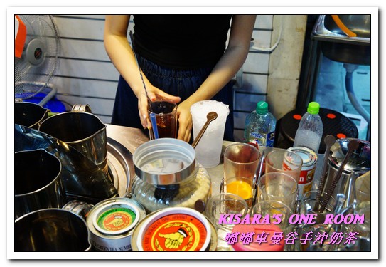 嘟嘟車曼谷手沖奶茶：板橋泰式奶茶．道地的泰式冰飲好口味讓我找到啦！──嘟嘟車曼谷手沖奶茶