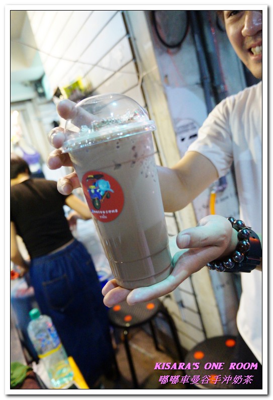 嘟嘟車曼谷手沖奶茶：板橋泰式奶茶．道地的泰式冰飲好口味讓我找到啦！──嘟嘟車曼谷手沖奶茶