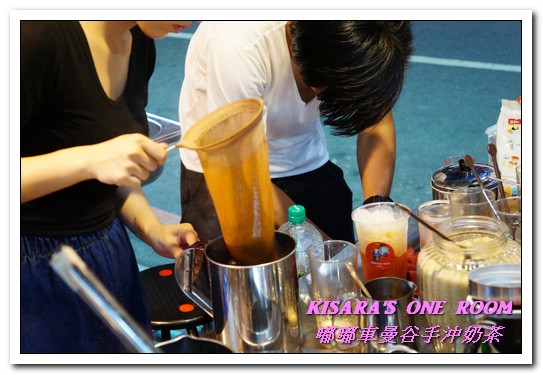 嘟嘟車曼谷手沖奶茶：板橋泰式奶茶．道地的泰式冰飲好口味讓我找到啦！──嘟嘟車曼谷手沖奶茶