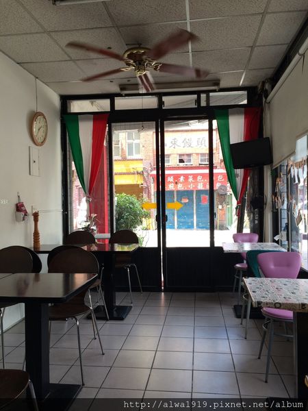 吉米老爹義大利麵:【竹北美食週記】超平價!口味比餐廳更濃厚,老闆怕出名的吉米老爹義大利麵。香甜金瓜濃湯,口味醇厚甘甜!大推薦!