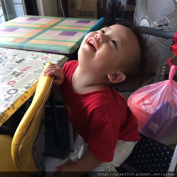 吉米老爹義大利麵:【竹北美食週記】超平價!口味比餐廳更濃厚,老闆怕出名的吉米老爹義大利麵。香甜金瓜濃湯,口味醇厚甘甜!大推薦!