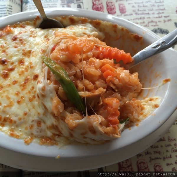 吉米老爹義大利麵:【竹北美食週記】超平價!口味比餐廳更濃厚,老闆怕出名的吉米老爹義大利麵。香甜金瓜濃湯,口味醇厚甘甜!大推薦!
