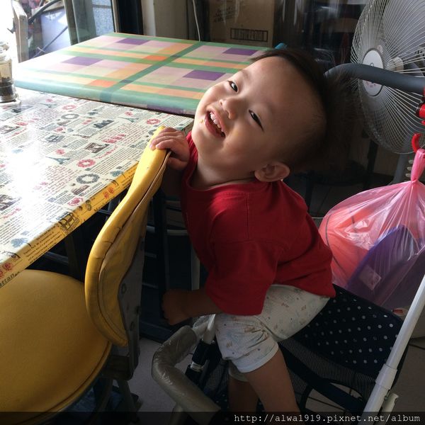 吉米老爹義大利麵:【竹北美食週記】超平價!口味比餐廳更濃厚,老闆怕出名的吉米老爹義大利麵。香甜金瓜濃湯,口味醇厚甘甜!大推薦!