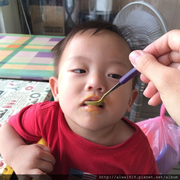 吉米老爹義大利麵:【竹北美食週記】超平價!口味比餐廳更濃厚,老闆怕出名的吉米老爹義大利麵。香甜金瓜濃湯,口味醇厚甘甜!大推薦!