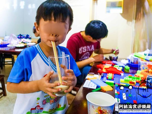 【桃園飲料】one by one 手搖茶飲-唉喲不錯喲!今天花烘一下吧!小心喝了會上癮.中正路特色茶飲/林口龜山手搖飲料/桃園飲料美食小吃