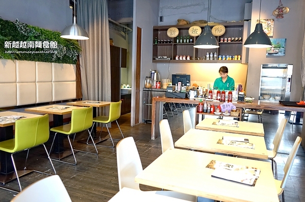 新越 越南麵食館：【五分埔 / 捷運後山埤站 / 越南美食】平價優質越南料理 ✿✿ 新越越南麵食館 ✿✿（完整菜單）